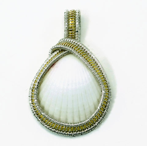 Small Scallop Pendant