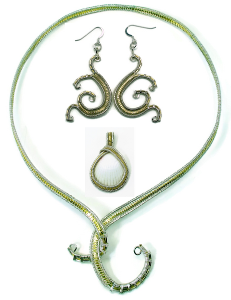 Neckwire with Small Pendant & Mini Scroll Earrings Gift Set